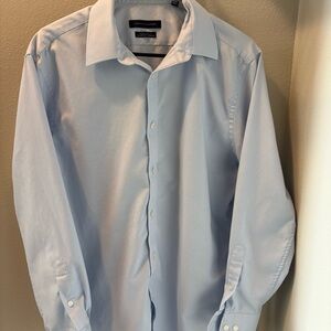 Men’s Tommy Hilfiger LongSleeve Button-Down Dress Shirt Light Blue Size 16 32/33